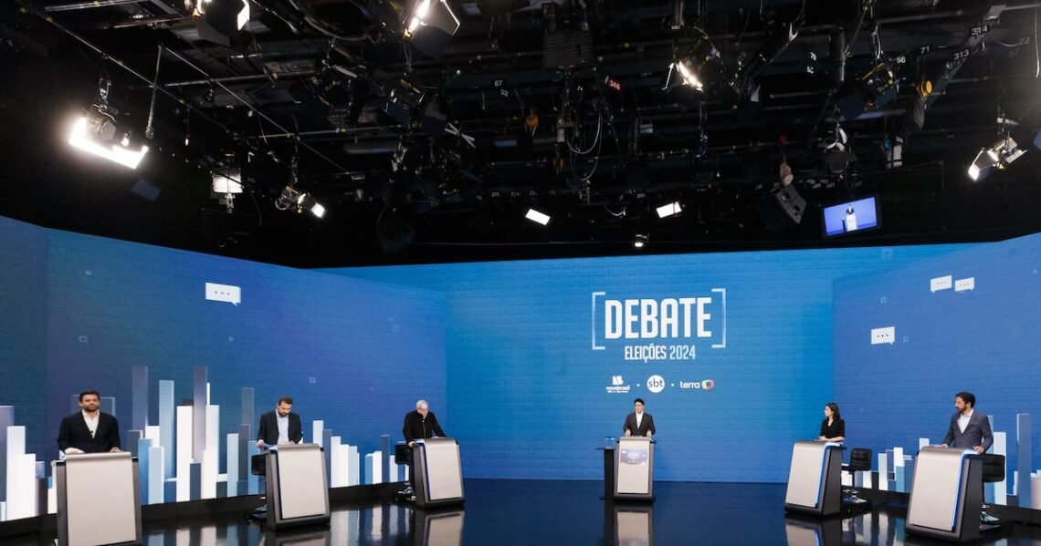 discussão, encontro, confronto;
