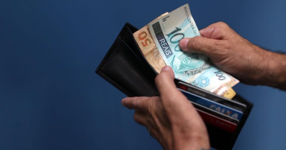 votação, pleito;