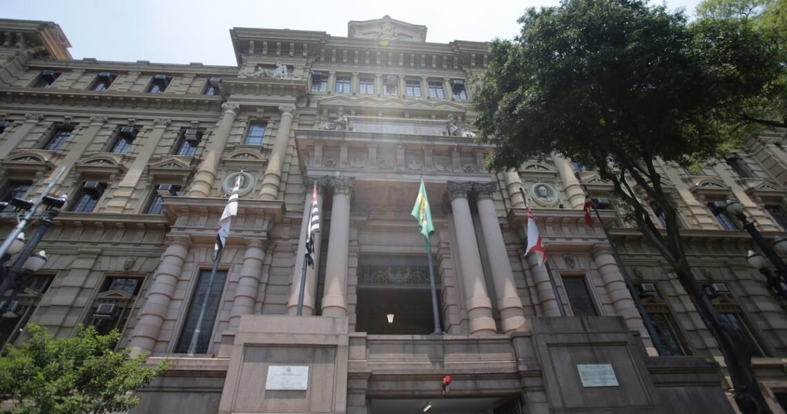 28/10/2024 | 08h00 O Tribunal de Justiça de São Paulo Foto: NILTON FUKUDA/ESTADvO Encontrou algum erro? Entre em contato Compartilhe: Tudo Sobre São Paulo [cidade SP] TJ [Tribunal de Justiça] - Todos os direitos: @ Estadão