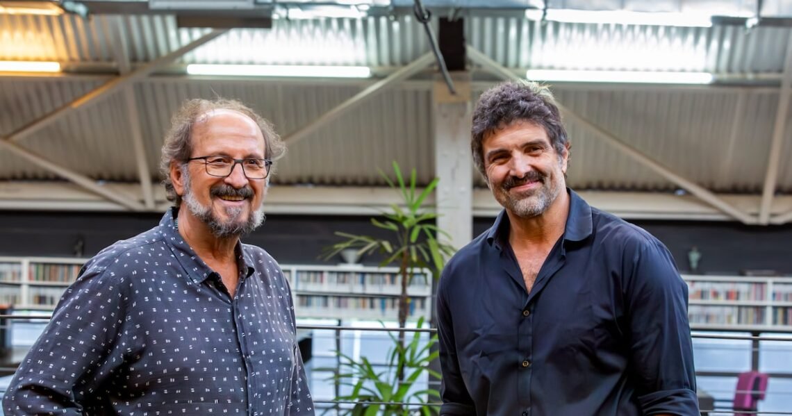 24/10/2024 | 14h30 Paulo Schmidt e o cineasta Carlos Manga Jr., sócios na Academia de Filmes Foto: ACADFILMES/decam Encontrou algum erro? Entre em contato Compartilhe: Tudo Sobre Mostra Internacional de Cinema de São Paulo Feijoada - Todos os direitos: @ Estadão