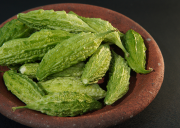 Momordica, charantia;